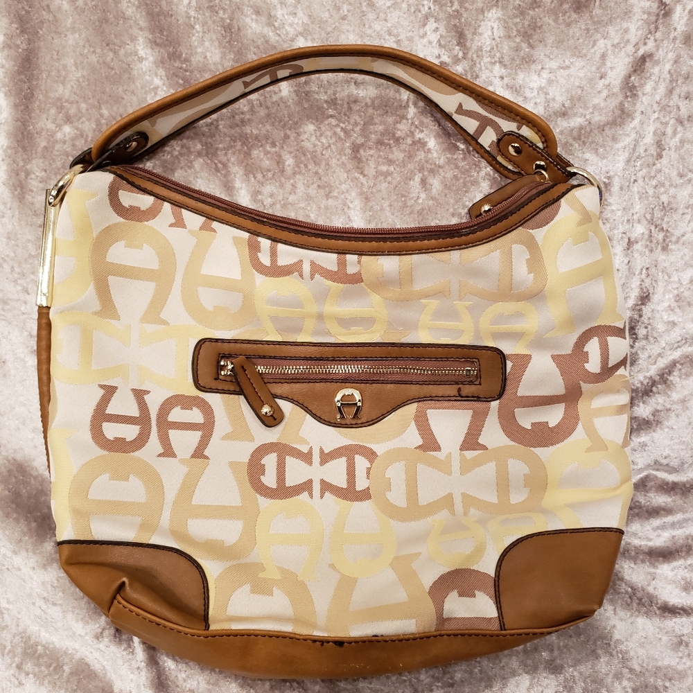 Purse - Picture 2 of 2